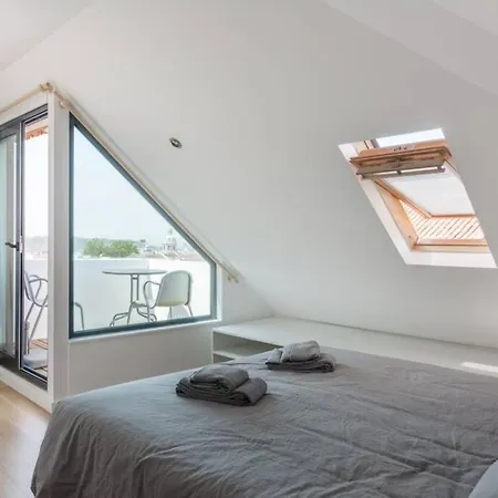 Beautiful Apartment With View Of The Tagus River Lisbon Exterior photo