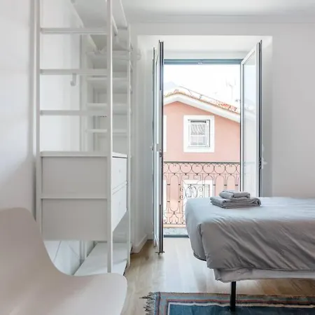 Beautiful Apartment With View Of The Tagus River Lisbon Exterior photo