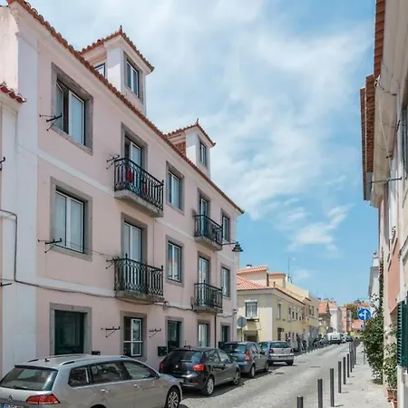 Beautiful Apartment With View Of The Tagus River Lisbon Exterior photo